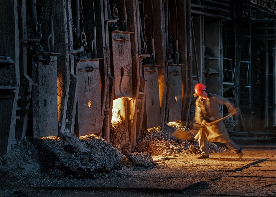 work at the open-hearth steelworks, Donetskstal