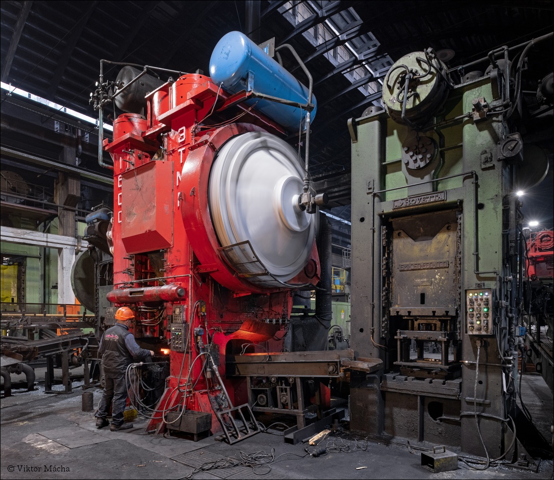 ACSA Steel Forgings - 1600 t forging press