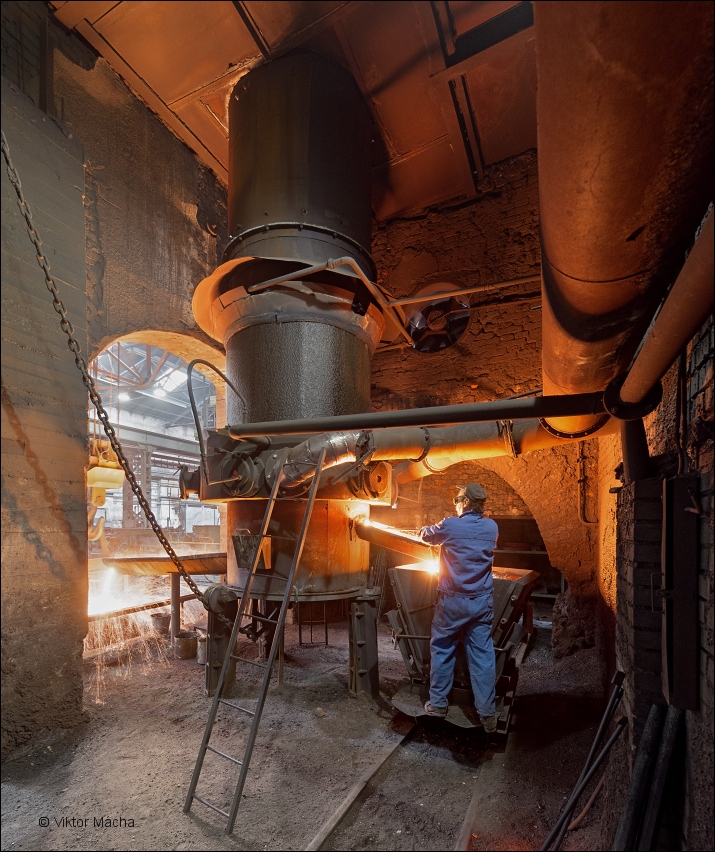 Buzuluk Komarov, work at the cupola furnace